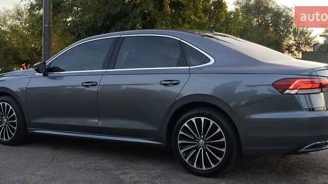 Серый Фольксваген Пассат, объемом двигателя 2 л и пробегом 83 тыс. км за 19200 $, фото 3 на Automoto.ua