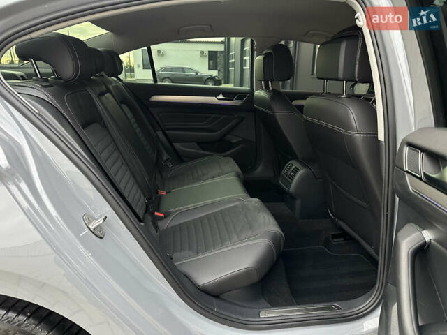 Серый Фольксваген Пассат, объемом двигателя 1.97 л и пробегом 189 тыс. км за 29999 $, фото 55 на Automoto.ua