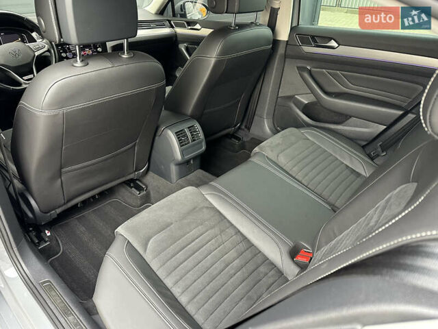 Серый Фольксваген Пассат, объемом двигателя 1.97 л и пробегом 189 тыс. км за 29999 $, фото 49 на Automoto.ua