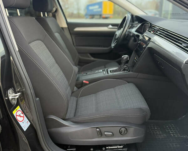 Серый Фольксваген Пассат, объемом двигателя 2 л и пробегом 123 тыс. км за 29900 $, фото 73 на Automoto.ua