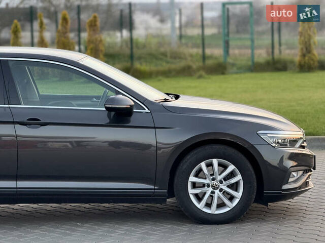 Серый Фольксваген Пассат, объемом двигателя 2 л и пробегом 123 тыс. км за 29900 $, фото 26 на Automoto.ua