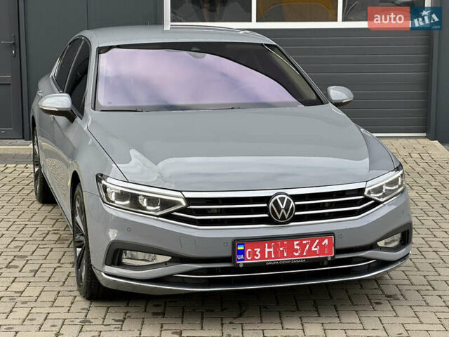 Серый Фольксваген Пассат, объемом двигателя 1.97 л и пробегом 189 тыс. км за 27999 $, фото 14 на Automoto.ua