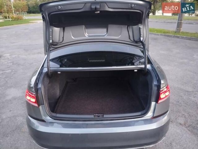 Серый Фольксваген Пассат, объемом двигателя 2 л и пробегом 83 тыс. км за 19200 $, фото 15 на Automoto.ua