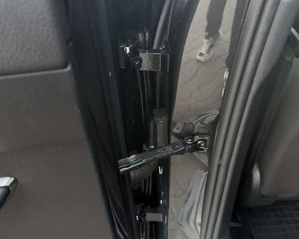 Серый Фольксваген Пассат, объемом двигателя 2 л и пробегом 123 тыс. км за 29900 $, фото 105 на Automoto.ua