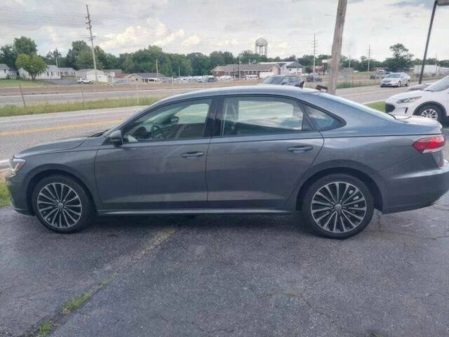 Серый Фольксваген Пассат, объемом двигателя 2 л и пробегом 13 тыс. км за 30000 $, фото 4 на Automoto.ua