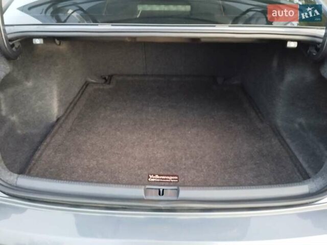 Серый Фольксваген Пассат, объемом двигателя 2 л и пробегом 83 тыс. км за 19200 $, фото 16 на Automoto.ua