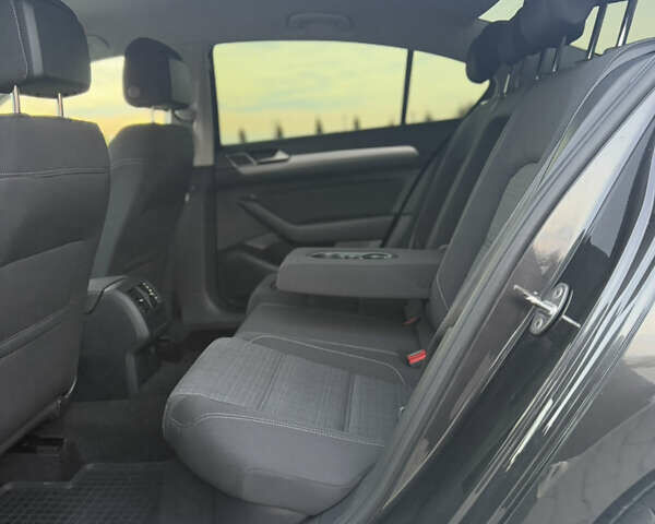 Серый Фольксваген Пассат, объемом двигателя 2 л и пробегом 123 тыс. км за 29900 $, фото 88 на Automoto.ua