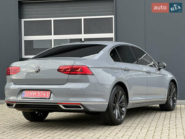 Серый Фольксваген Пассат, объемом двигателя 1.97 л и пробегом 189 тыс. км за 29999 $, фото 27 на Automoto.ua