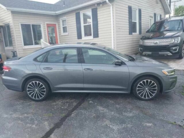 Серый Фольксваген Пассат, объемом двигателя 2 л и пробегом 13 тыс. км за 30000 $, фото 3 на Automoto.ua