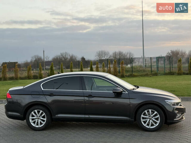 Серый Фольксваген Пассат, объемом двигателя 2 л и пробегом 123 тыс. км за 29900 $, фото 24 на Automoto.ua