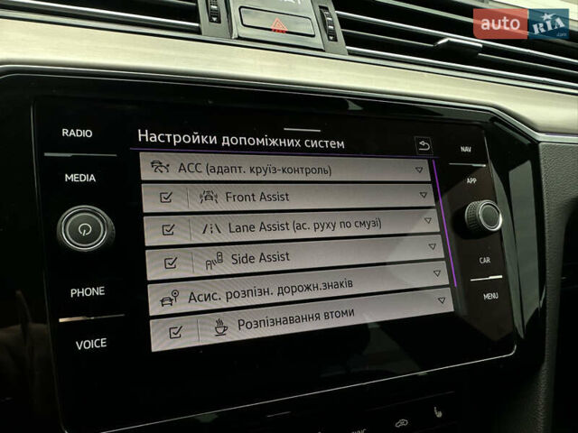 Серый Фольксваген Пассат, объемом двигателя 1.97 л и пробегом 189 тыс. км за 27999 $, фото 69 на Automoto.ua