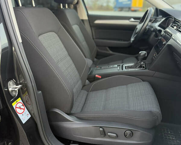 Серый Фольксваген Пассат, объемом двигателя 2 л и пробегом 123 тыс. км за 29900 $, фото 66 на Automoto.ua