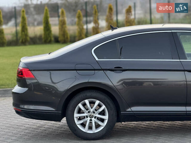 Серый Фольксваген Пассат, объемом двигателя 2 л и пробегом 123 тыс. км за 29900 $, фото 28 на Automoto.ua