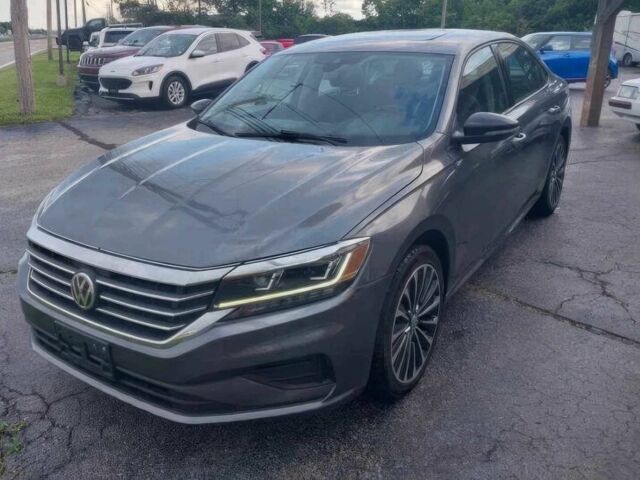 Серый Фольксваген Пассат, объемом двигателя 2 л и пробегом 13 тыс. км за 30000 $, фото 2 на Automoto.ua