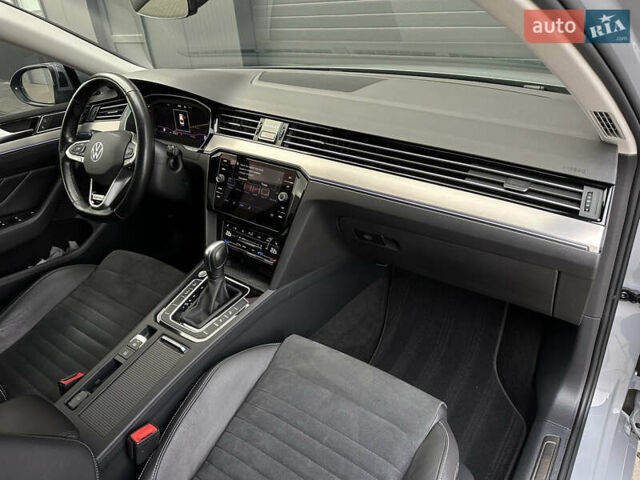 Серый Фольксваген Пассат, объемом двигателя 1.97 л и пробегом 189 тыс. км за 29999 $, фото 60 на Automoto.ua