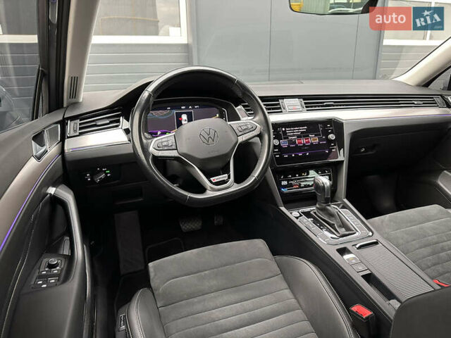 Серый Фольксваген Пассат, объемом двигателя 1.97 л и пробегом 189 тыс. км за 29999 $, фото 41 на Automoto.ua