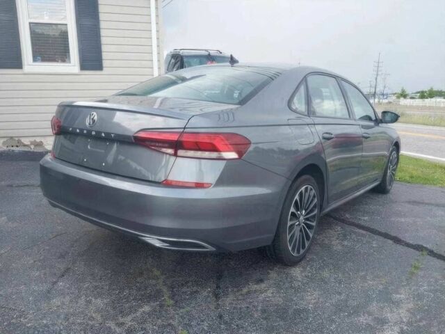 Серый Фольксваген Пассат, объемом двигателя 2 л и пробегом 13 тыс. км за 30000 $, фото 5 на Automoto.ua