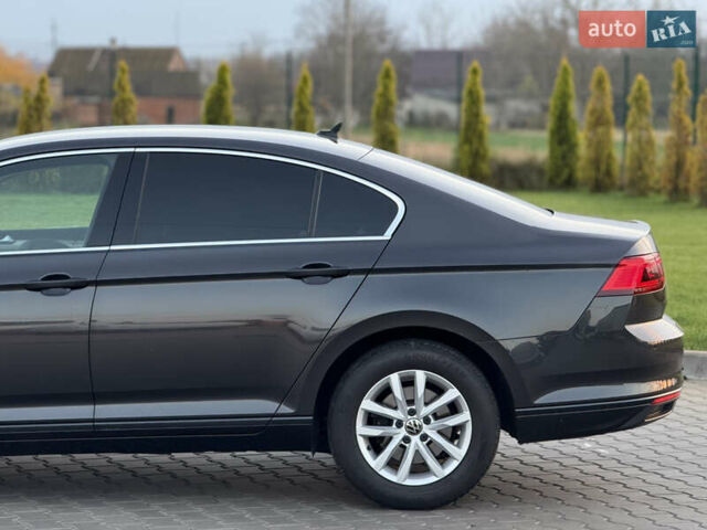 Серый Фольксваген Пассат, объемом двигателя 2 л и пробегом 123 тыс. км за 29900 $, фото 33 на Automoto.ua