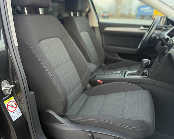 Серый Фольксваген Пассат, объемом двигателя 2 л и пробегом 123 тыс. км за 29900 $, фото 70 на Automoto.ua