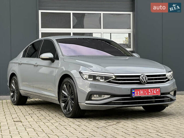 Серый Фольксваген Пассат, объемом двигателя 1.97 л и пробегом 189 тыс. км за 27999 $, фото 16 на Automoto.ua