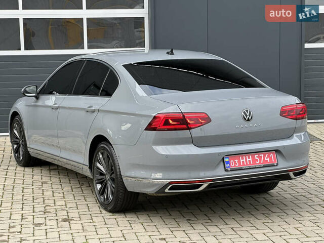 Серый Фольксваген Пассат, объемом двигателя 1.97 л и пробегом 189 тыс. км за 27999 $, фото 28 на Automoto.ua