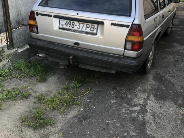 Серый Фольксваген Пассат, объемом двигателя 1.6 л и пробегом 482 тыс. км за 600 $, фото 3 на Automoto.ua