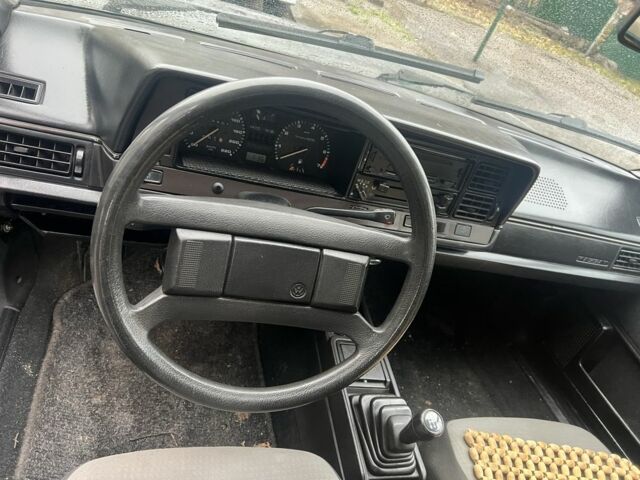 Серый Фольксваген Пассат, объемом двигателя 1.8 л и пробегом 400 тыс. км за 1300 $, фото 5 на Automoto.ua