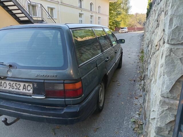 Сірий Фольксваген Пассат, об'ємом двигуна 1.6 л та пробігом 243 тис. км за 999 $, фото 3 на Automoto.ua