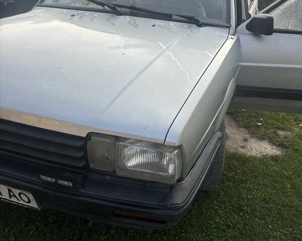 Серый Фольксваген Пассат, объемом двигателя 0 л и пробегом 200 тыс. км за 1000 $, фото 25 на Automoto.ua