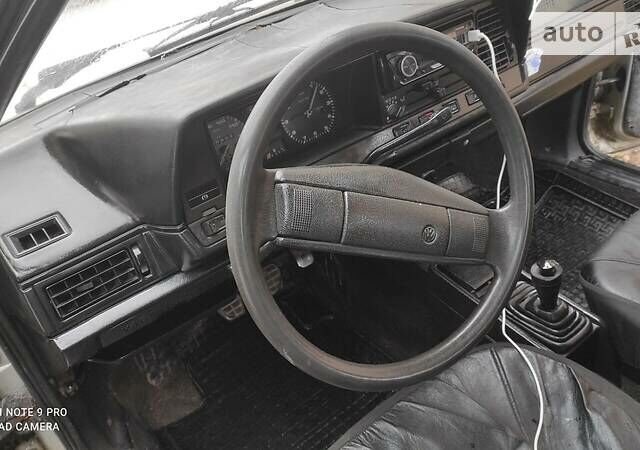 Серый Фольксваген Пассат, объемом двигателя 0 л и пробегом 200 тыс. км за 1000 $, фото 14 на Automoto.ua