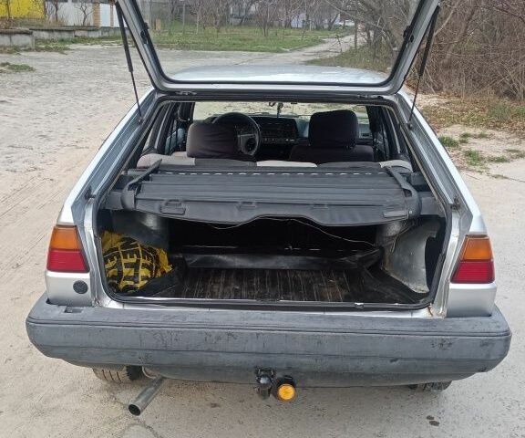 Серый Фольксваген Пассат, объемом двигателя 1.6 л и пробегом 138 тыс. км за 709 $, фото 11 на Automoto.ua