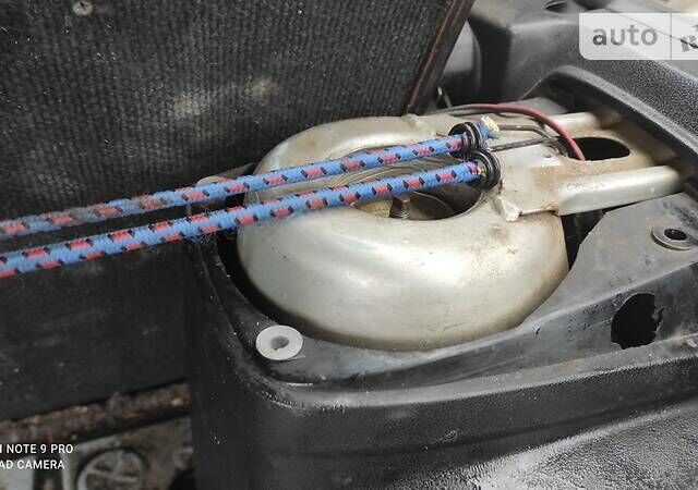 Серый Фольксваген Пассат, объемом двигателя 0 л и пробегом 200 тыс. км за 1000 $, фото 6 на Automoto.ua