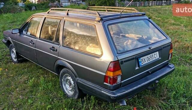 Серый Фольксваген Пассат, объемом двигателя 1.8 л и пробегом 330 тыс. км за 999 $, фото 3 на Automoto.ua