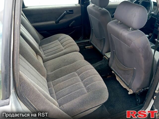 Серый Фольксваген Пассат, объемом двигателя 1.9 л и пробегом 200 тыс. км за 1350 $, фото 6 на Automoto.ua