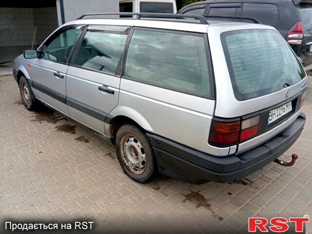 Серый Фольксваген Пассат, объемом двигателя 1.9 л и пробегом 200 тыс. км за 1350 $, фото 3 на Automoto.ua