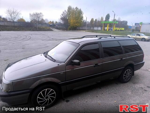 Сірий Фольксваген Пассат, об'ємом двигуна 1.8 л та пробігом 486 тис. км за 3300 $, фото 2 на Automoto.ua