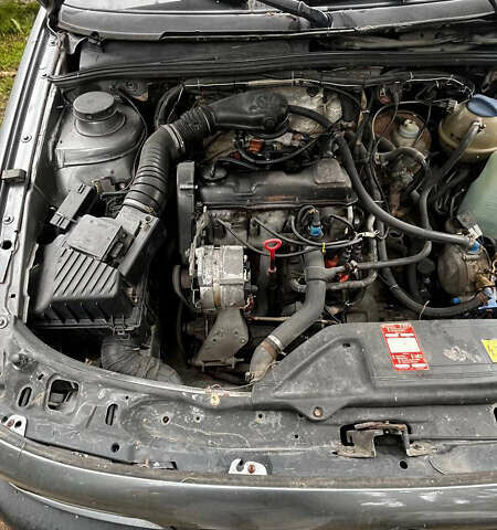 Серый Фольксваген Пассат, объемом двигателя 1.78 л и пробегом 10 тыс. км за 2800 $, фото 12 на Automoto.ua