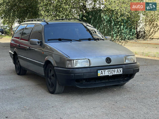 Серый Фольксваген Пассат, объемом двигателя 2 л и пробегом 100 тыс. км за 2200 $, фото 2 на Automoto.ua