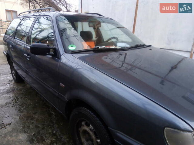 Сірий Фольксваген Пассат, об'ємом двигуна 2 л та пробігом 210 тис. км за 2500 $, фото 4 на Automoto.ua