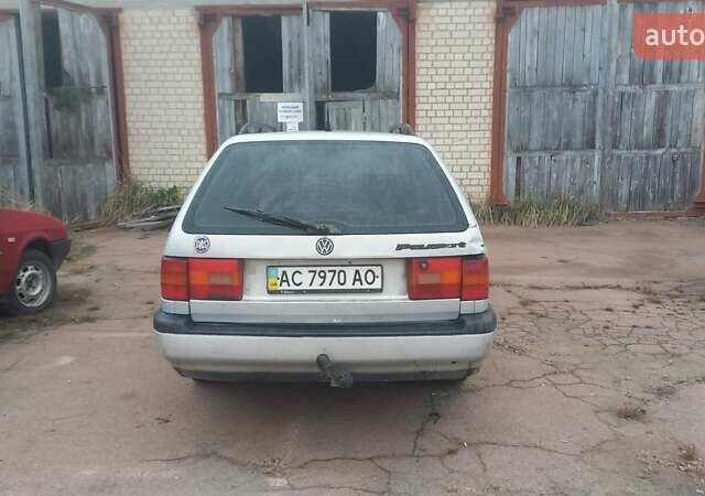 Серый Фольксваген Пассат, объемом двигателя 1.9 л и пробегом 352 тыс. км за 1350 $, фото 2 на Automoto.ua