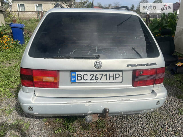 Серый Фольксваген Пассат, объемом двигателя 1.6 л и пробегом 333 тыс. км за 1999 $, фото 2 на Automoto.ua