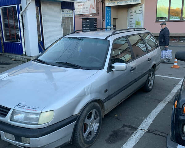 Сірий Фольксваген Пассат, об'ємом двигуна 1.98 л та пробігом 400 тис. км за 1500 $, фото 1 на Automoto.ua