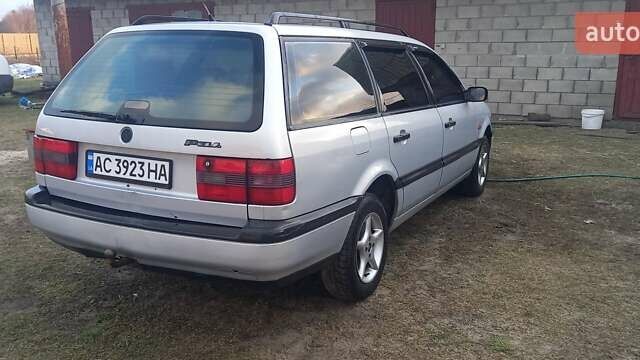 Сірий Фольксваген Пассат, об'ємом двигуна 1.78 л та пробігом 415 тис. км за 1950 $, фото 5 на Automoto.ua