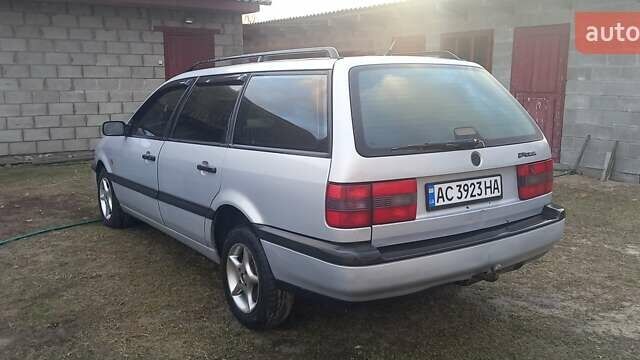 Сірий Фольксваген Пассат, об'ємом двигуна 1.78 л та пробігом 415 тис. км за 1950 $, фото 3 на Automoto.ua