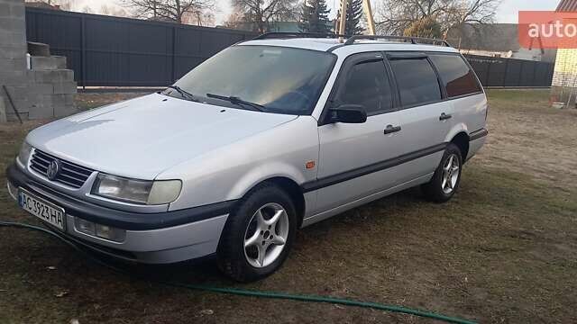 Сірий Фольксваген Пассат, об'ємом двигуна 1.78 л та пробігом 415 тис. км за 1950 $, фото 2 на Automoto.ua