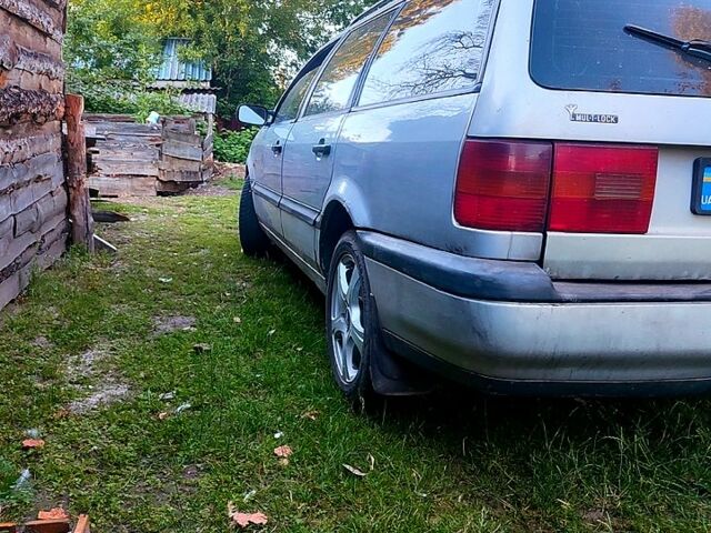 Сірий Фольксваген Пассат, об'ємом двигуна 1.9 л та пробігом 300 тис. км за 2600 $, фото 1 на Automoto.ua