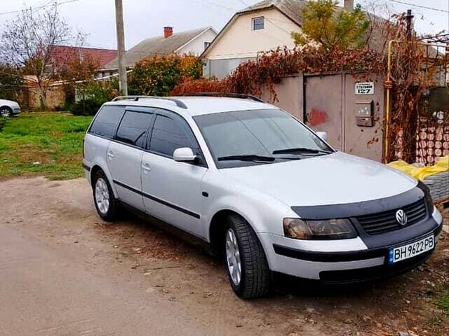 Сірий Фольксваген Пассат, об'ємом двигуна 1.9 л та пробігом 400 тис. км за 3000 $, фото 1 на Automoto.ua