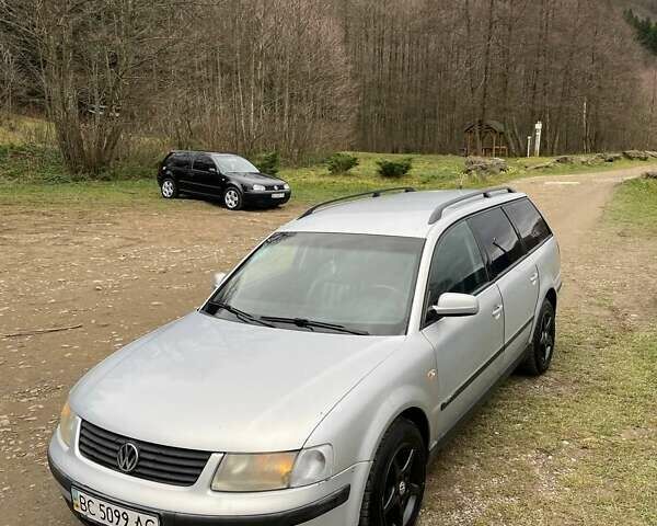 Серый Фольксваген Пассат, объемом двигателя 1.78 л и пробегом 360 тыс. км за 2800 $, фото 1 на Automoto.ua