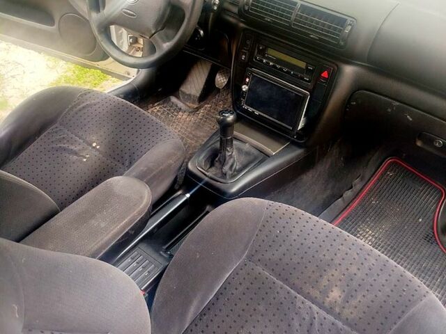 Сірий Фольксваген Пассат, об'ємом двигуна 1.8 л та пробігом 320 тис. км за 2850 $, фото 10 на Automoto.ua