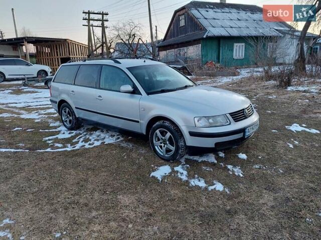 Сірий Фольксваген Пассат, об'ємом двигуна 1.9 л та пробігом 430 тис. км за 3200 $, фото 11 на Automoto.ua